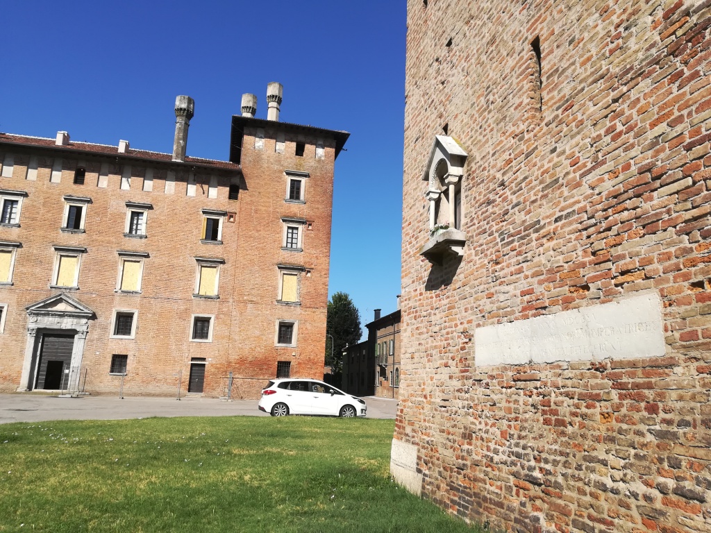 revere palazzo ducale esterno