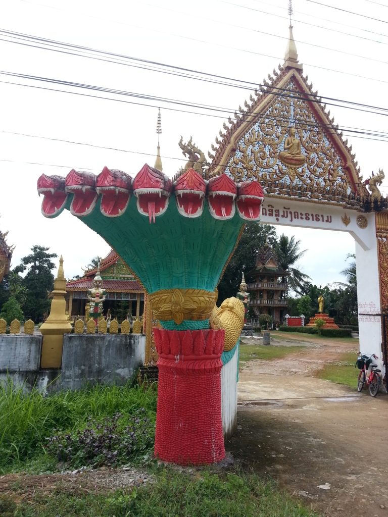 tempio a vang vieng