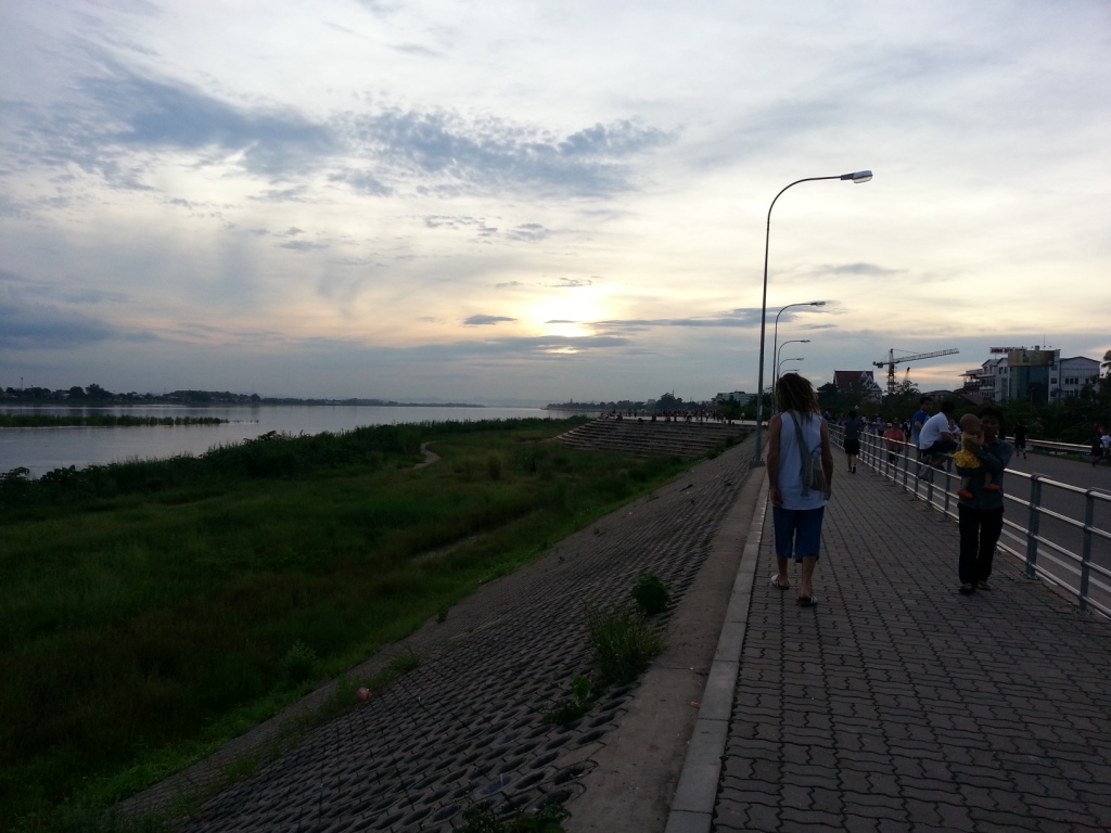 tramonto a vientiane